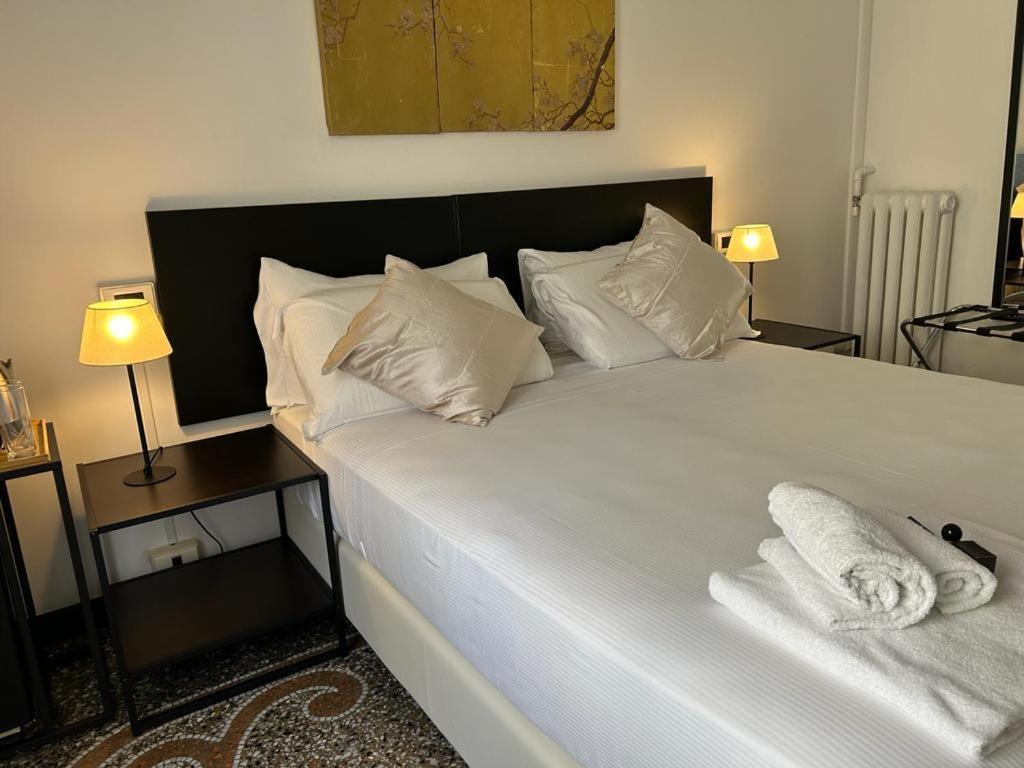 Brignole Rooms Genua Zewnętrze zdjęcie