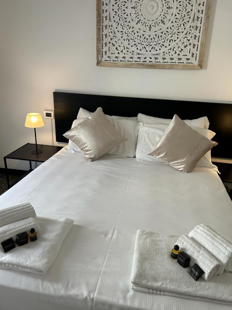 Brignole Rooms Genua Zewnętrze zdjęcie