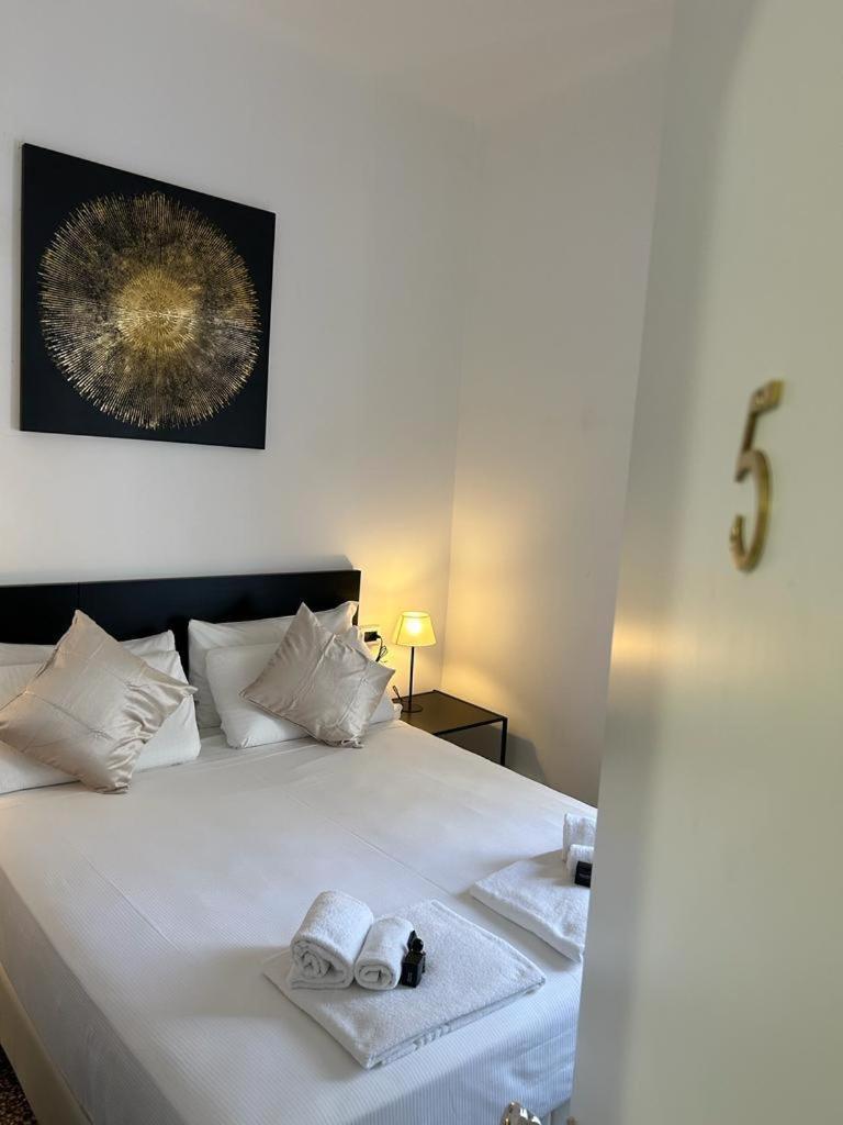 Brignole Rooms Genua Zewnętrze zdjęcie
